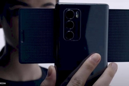 "وينغ".. هاتف "إل جي" الجديد "ثنائي الشاشة"