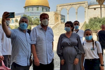 عشرات المستوطنين يقتحمون "الأقصى"