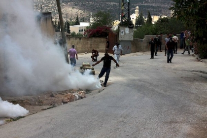 إصابات بالرصاص والاختناق خلال قمع الاحتلال لمسيرة كفر قدوم الأسبوعية