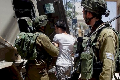 الاحتلال يعتقل شابًا على حاجز الحمرا العسكري في جنين