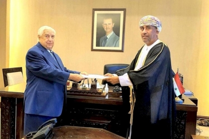 عُمان تعيد سفيرها إلى سوريا