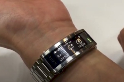 سوار ذكي جديد من سوني يبرز روح الإبداع والتميز