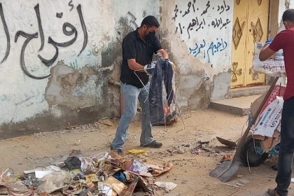 لجنة اللآجئين بحركة فتح  تستكمل حملة تنظيف مخيمات محافظة الوسطى