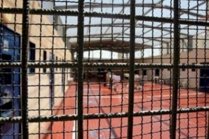 خاص - أبو نحل: أوضاع الأسرى الفلسطينيين "مأساوية" وسجن الرملة مقبرة تفوح منها رائحة الموت