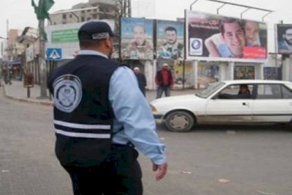 مصرع شاب بحادث سير وسط قطاع غزة