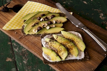 مواد غذائية يجب الامتناع عن تناولها في حالة الصداع