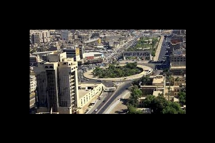 جريمة تهز العراق... فيديو لامرأة ترمي أطفالها في نهر دجلة من فوق الجسر