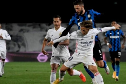 ريال مدريد يفلت من المأزق بفوز مثير على إنتر ميلانو