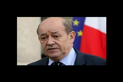 وزير الخارجية الفرنسي يحمل رسالة لشيخ الأزهر بشأن احترام باريس للدين الإسلامي