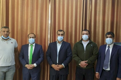 وفد من محافظة الشمال ينظم زيارات لمدراء المناطق التعليمية