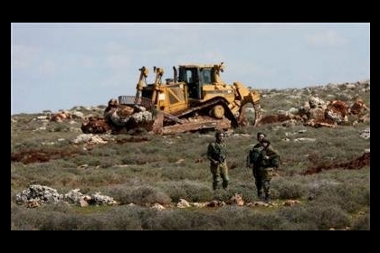 بيت لحم: الاحتلال يجرف أراضي زراعية في قرية الولجة