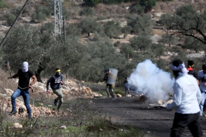 قلقيلية: اصابتان بالرصاص خلال استهداف الاحتلال مسيرة كفر قدوم الأسبوعية