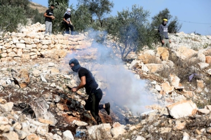 اصابات بالاختناق إثر اقتحام الاحتلال بلدة بورين جنوب نابلس