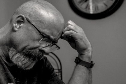 علاج عشبي شائع قد يوقف السبب الرئيسي للصلع الذكوري لتعزيز نمو الشعر الجديد