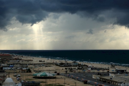 طقس فلسطين: أمطار متفرقة وانخفاض على درجات الحرارة