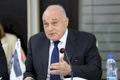 بشارة : لن يتم صرف رواتب موظفي السلطة قبل عيد الفطر