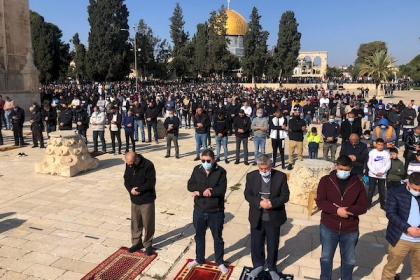 40 ألف مصل يؤدون الجمعة في رحاب الأقصى