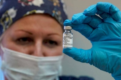 موسكو.. التطعيم ضد كورونا يبدأ السبت