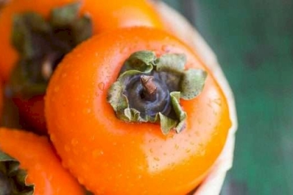 تعرف على القيمة الغذائية  لفاكهة الكاكا