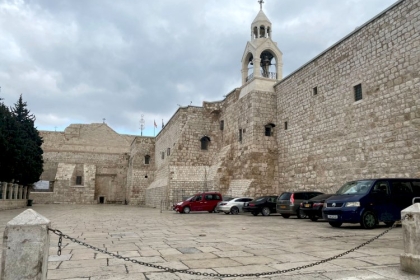 22 عاما على تشتتهم.. مبعدو كنيسة المهد يطالبون بالعمل على إنهاء معاناتهم