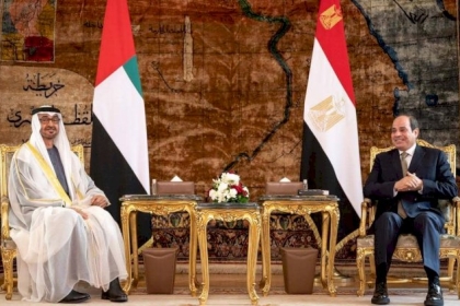 السيسي ومحمد بن زايد يبحثان العلاقات الثنائية