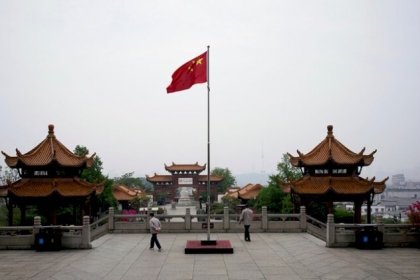 دبلوماسي صيني يهدد بخفض علاقات بلاده مع إسرائيل بسبب مقابلة