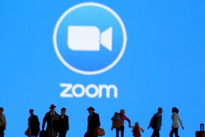 كيف أطاح تطبيق Zoom بتطبيق Skype من القمة خلال 2020؟