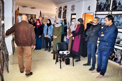 لجنة التعبئة الفكرية بمحافظة غزة تستكمل اليوم الثاني من معرض (أمجاد فتحاوية) لأبرز صور الثورة الفلسطينية.