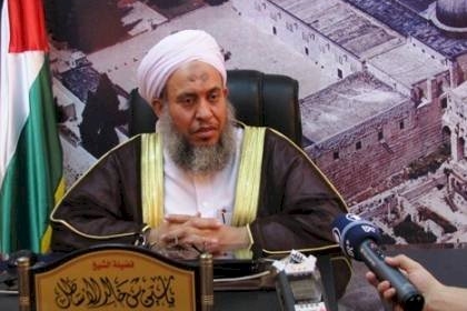 وفد من قيادة تيار الاصلاح الديمقراطي يقدم العزاء لآل الأسطل بفقيد فلسطين الشيخ ياسين الأسطل