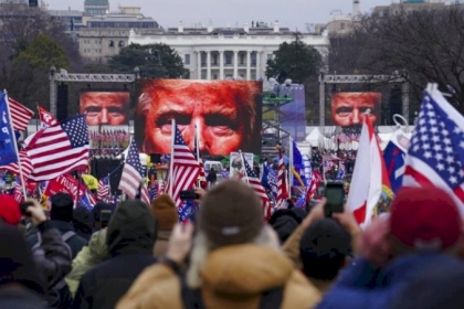 نائب ترامب قد يؤيد عزله  ويعتزم حضور تنصيب بايدن