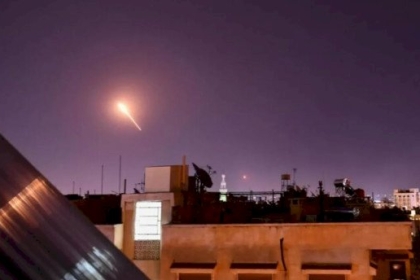 شهيد و6 جرحى في عدوان إسرائيلي على  سوريا