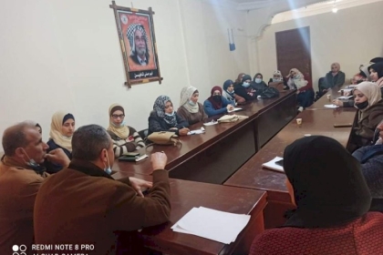 مجلس العمال في ساحة غزة ينظم لقاء حول دور المرأة في  الانتخابات والاستعداد للعملية الديمقراطية