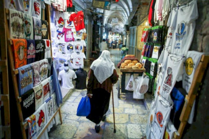 رئيس لجنة تجار القدس: الاحتلال يسعى لإفشال مبادرات إنعاش الشراء من محال البلدة القديمة
