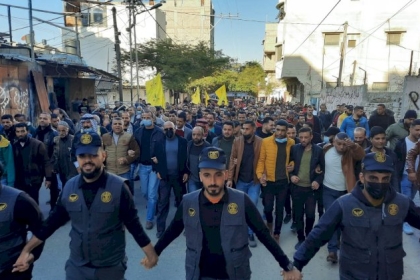 كوادر حركة فتح بالمحافظة الوسطى تزور القيادي عبد الحكيم عوض