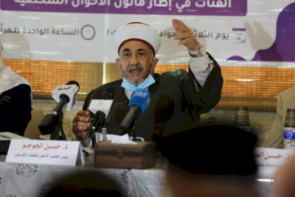 الجوجو يعلن إعادة صياغة قرار تقييد سفر النساء والشباب