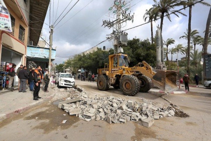 كهرباء غزة تصدر تقريرًا حول أعمالها وإنجازاتها خلال المنخفض الجوي الأخير
