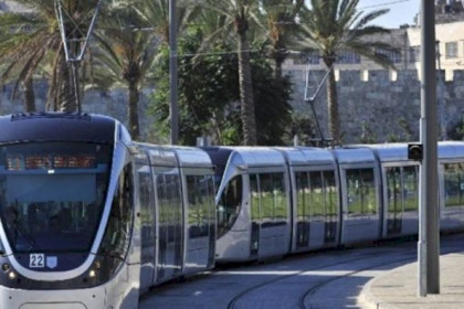 القدس: بلدية الاحتلال تبدأ اليوم العمل الفعلي في مسار السكة الحديدية للقطار الخفيف