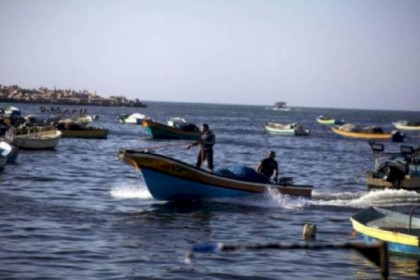 نقابة الصيادين بغزة تعلق مهنة الصيد بعد استشهاد 3 من عائلة اللحام
