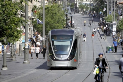 الإعلان عن خط قطار بين "تل أبيب" ومستوطنات شمالي الضفة