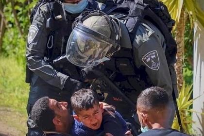الاحتلال يعتقل طفلا في الطور بالقدس