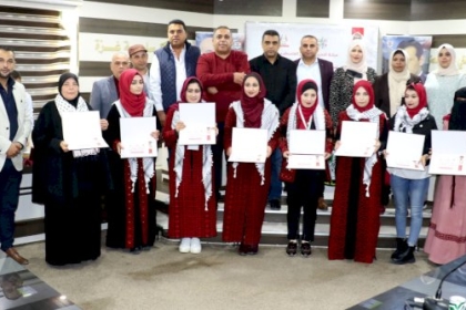 لجنة المؤسسات تكرم عدد من الكوادر العامة في المؤسسات الأهلية