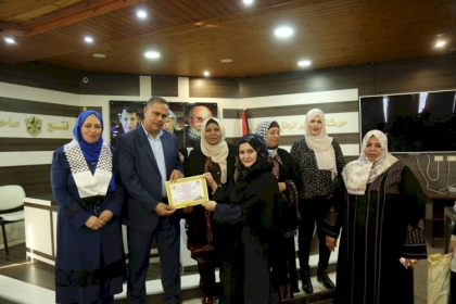 مجلس المرأة في حركة فتح يكرم الأم الفلسطينية بمناسبة يوم الأم