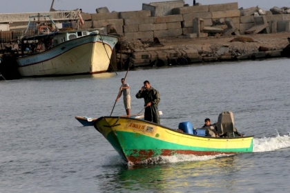 تيار الإصلاح الديمقراطي قدم لهم مساعدات... صيادو غزة ضحية الحصار والانقسام وتلاعب الاحتلال الاسرائيلي بمساحة الصيد