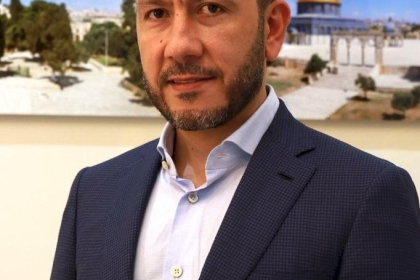 جادالله: تحويل صورة القائد ياسر عرفات إلى مشاهد كاريكاتيرية جريمة يجب معاقبة مرتكبيها