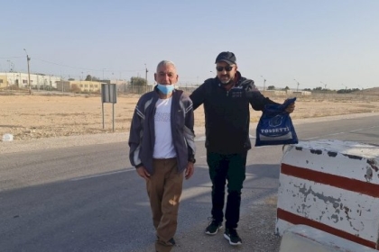 بالصور: بعد 35 عاماً داخل سجون الاحتلال .. الأسير رشدي أبو مخ ينال حريته