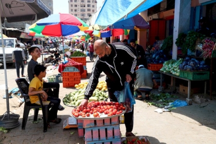 بالصور: حركة الاسواق في قطاع غزة خلال شهر رمضان المبارك