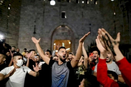 قيادات فتحاوية تبارك إنتصار المقدسيين بإزالة حواجز باب العامود