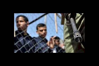 هيئة الأسرى تكشف عن شهادات لثلاثة فتية تعرضوا للتعذيب ونُكل بهم أثناء اعتقالهم