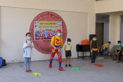 شبكة تمكين المؤسسات تنفذ مبادرة "فرحة عيد" بالشراكة مع مركز البرامج النسائية