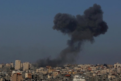 الاحتلال يقصف مواقع في خان يونس